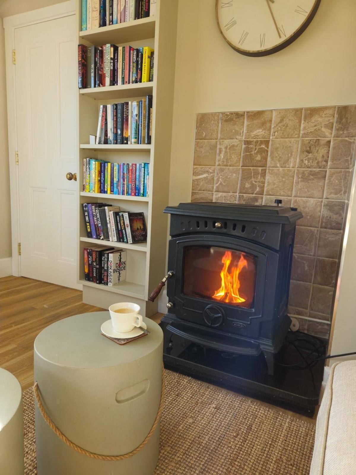 Three Bedroom Cosy Quiet Luxury In The Burren Wild Atlantic Way Galway Exterior photo