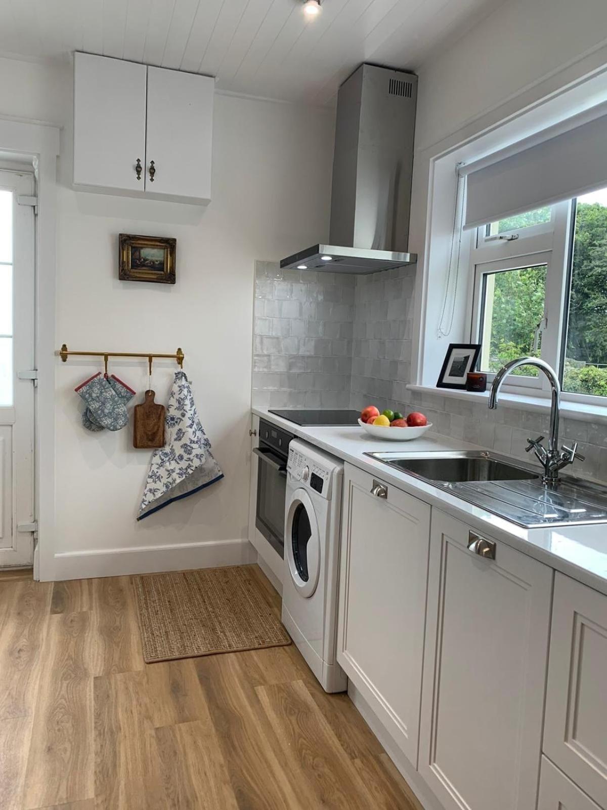 Three Bedroom Cosy Quiet Luxury In The Burren Wild Atlantic Way Galway Exterior photo